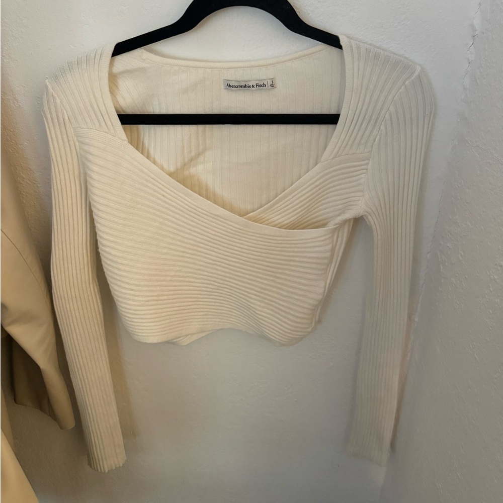 Abercrombie LuxeSoft Slim Wrap Sweater